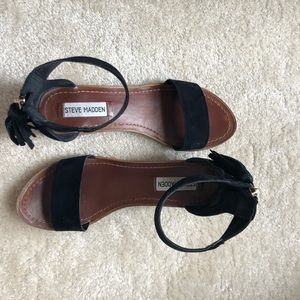 Steve Madden ankle strap tassel sandals